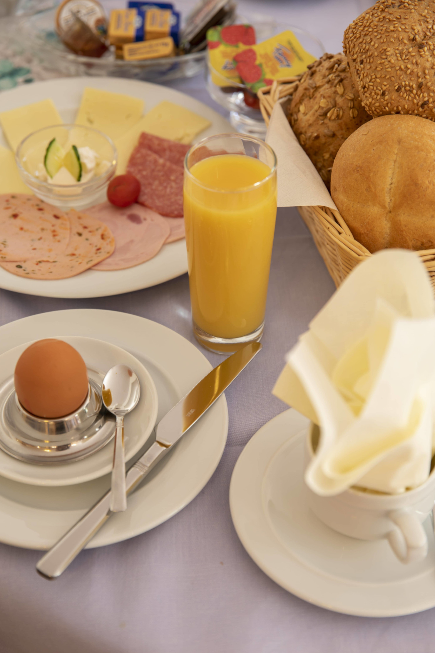 Frühstück in der Pension nahe München